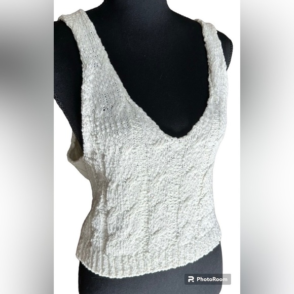 Show Me Your Mumu cream cable knit Trinity tank top sz medium versatile crop - Picture 7 of 7